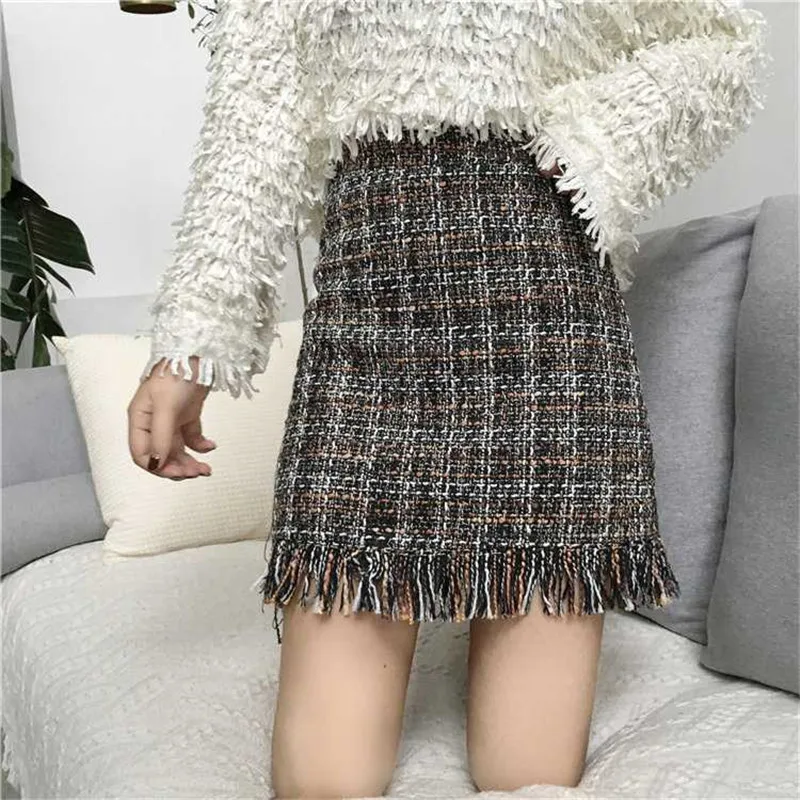 Women Woolen Mini Skirt Autumn Winter Vintage Straight Plaid Tassel Skater Skirt High Waist Femininas - Цвет: Yellow grid