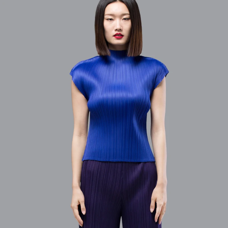 

Changpleat women's summer T-shirt Turtleneck Miyak pleated Slim thin large size women short-sleeved T-shirt Tops Plus Size D8656
