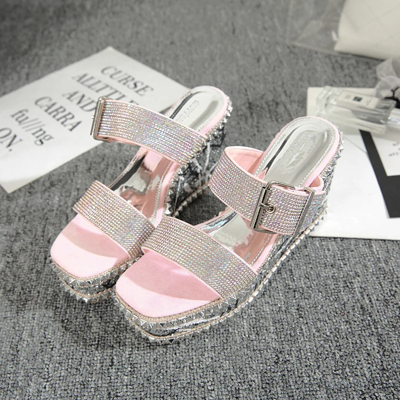 

2019 Women Crystal Wedges Glitter Sandals 9.5cm High Heels 4.5cm Platform Pink Slides Diamond Slippers Luxury Brand Shoes YCH-22
