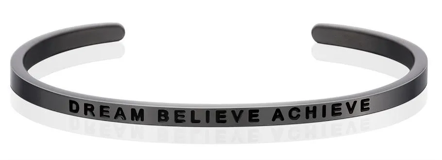 Dream_Believe_Achieve_bracelet_-_moon_gray_-_MantraBand_1024x1024