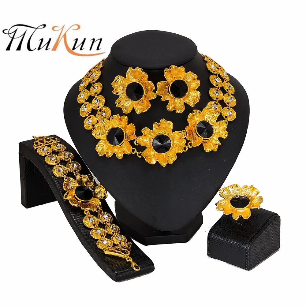 

MUKUN Top Exquisite Dubai Gold Color Jewelry Set Wholesale Design 2018 Nigerian Wedding African Beads Jewelry Set Women Costumer