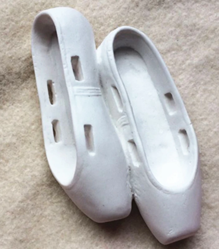 

Ballet shoe mold baking tool silicone sugar cake mold