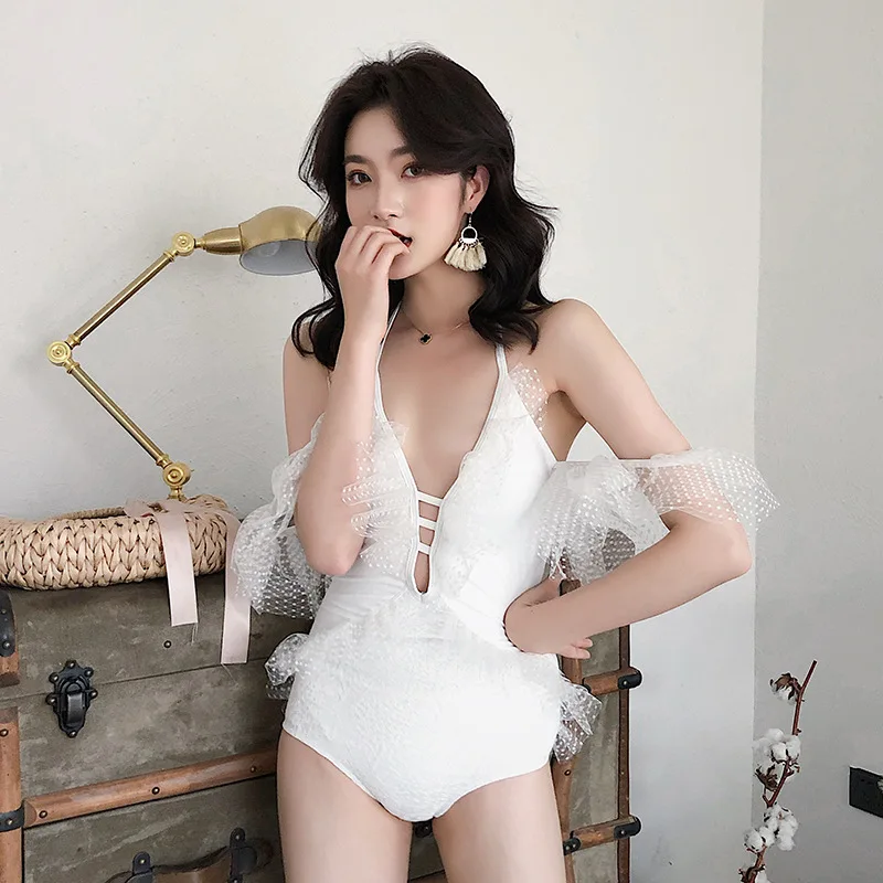Light Luxury High-End New Style Swimsuit Deep V Cutout Significant Chest White One-Piece Swimsuit the Fairy Mesh Cover the Belly Light Luxury High-End New Style Swimsuit Deep V Cutout Significant Chest White One-Piece Swimsuit the Fairy Mesh Cover the Belly