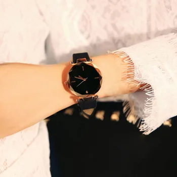 

1 Pcs Women Student Wrist Quartz Watch Round Dial PU Strap Adjustable for Business BMF88