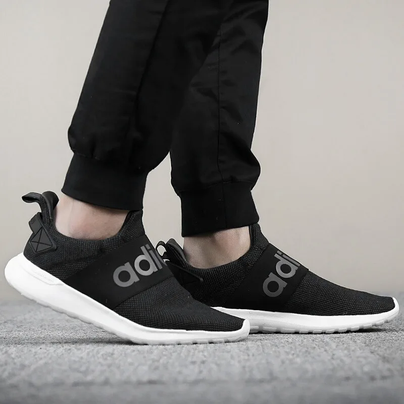 adidas lite racer on feet