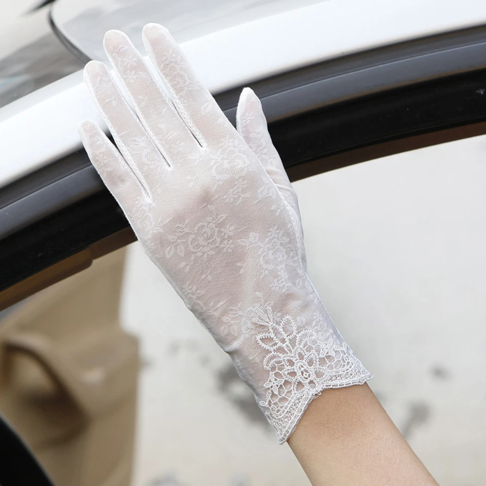 

Lady Fashion Ice Silk Flower UV Protection Non-Slip Driving Screentouch Gloves