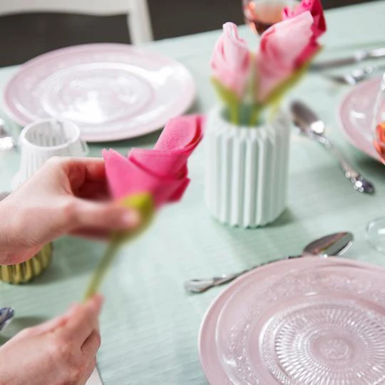 

Napkin Rings Flowers Floral Design Green Leaf Plastic Napkin Folder Rack Paper Ring Dinner Hotel Home Tabletop Decorations