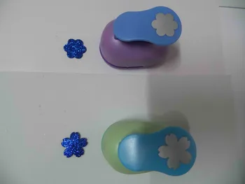 

2pcs(2.5cm) flower and sakura shape craft punch set Punch Craft Scrapbooking school Paper Puncher eva hole punch free shipping