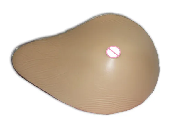 03 600