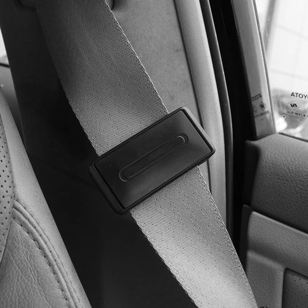 New 2Pcs/Set Portable Universal Car Safety Belt Clip Vehicle Adjustable Seat Belts Holder