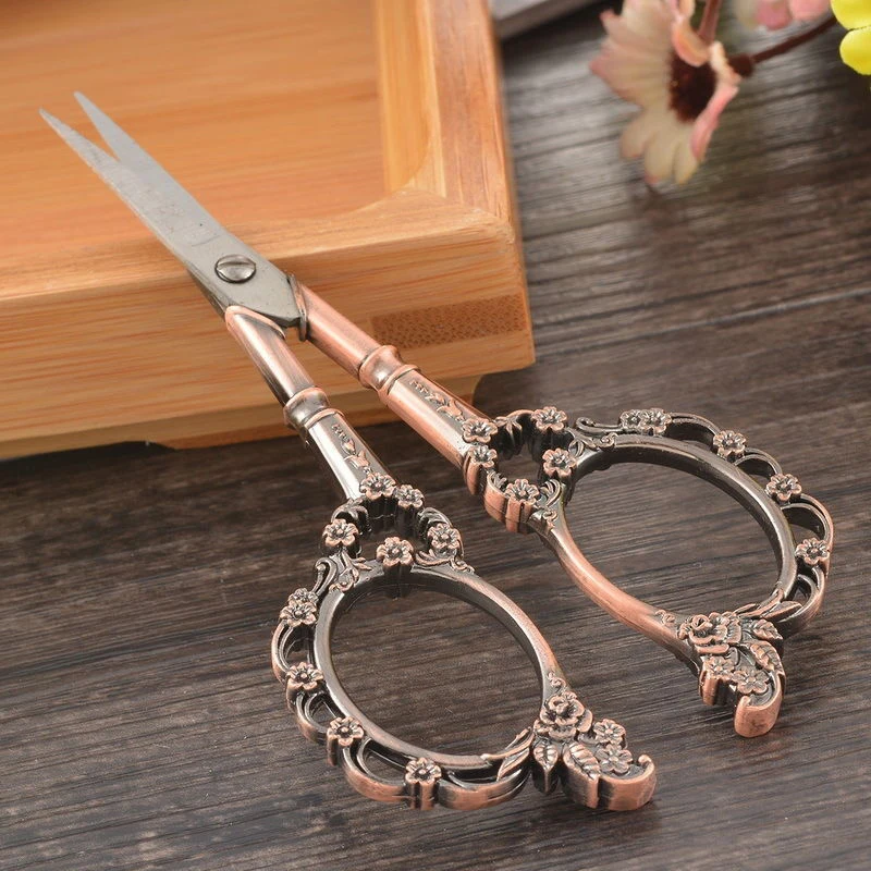 2018 Newest European Vintage Stainless Steel Sewing Shears Floral Scissors Craft DIY Tools