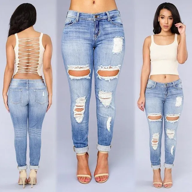 3 quarter ripped jeans