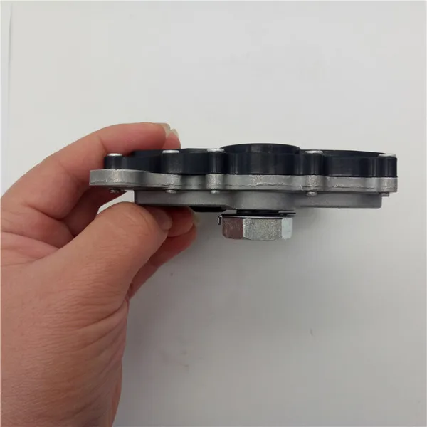 93743010 (7)