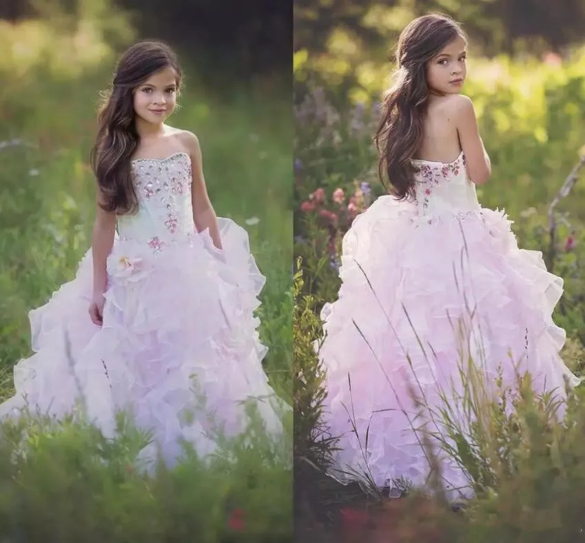 2018 New Sweetheart Flower Girl Dresses Tiered Ruffle Girls Crystals Rhinestone Pageant Gown For Kids Any Size цена 2018 New Sweetheart Flower Girl Dresses Tiered Ruffle Girls Crystals Rhinestone Pageant Gown For Kids Any Size цены онлайн