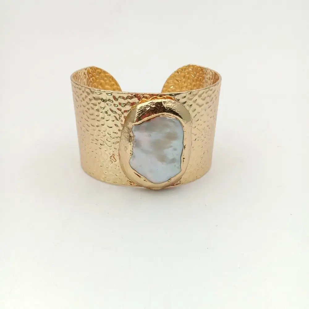 

B051617 29x37MM White Keshi Pearl 24 K Golden Plated Bangle Bracelet