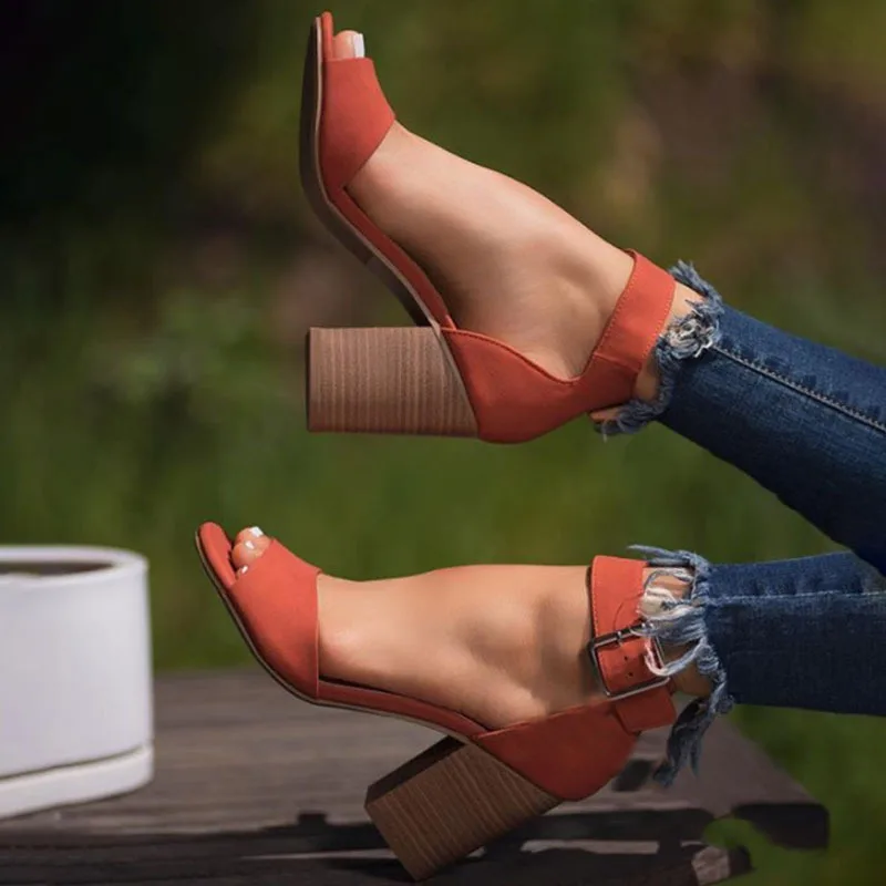 Женские босоножки на высоком каблуке; Летняя женская обувь с открытым носком на квадратном каблуке; сандалии-гладиаторы с пряжкой на ремешке; большие размеры; zapatos de mujer - Цвет: orange
