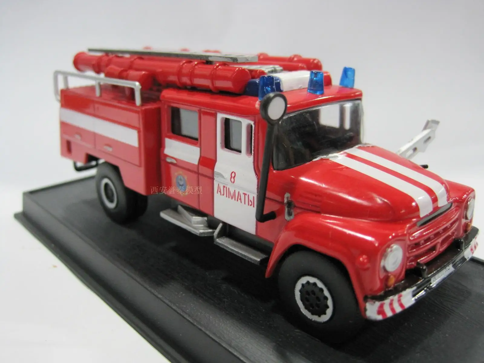 AMER 1/57 масштаб 1964 ZiL 130 431410 Казахский пожарный двигатель литая металлическая