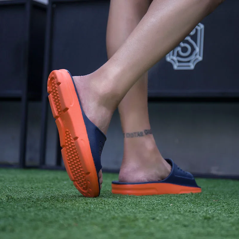 Billig Männer schuhe Mann Hohl Flache Bad Weiche Hausschuhe Sommer Indoor   Outdoor Hausschuhe Freies Verschiffen sapato masculino Männlichen Flip  Flop