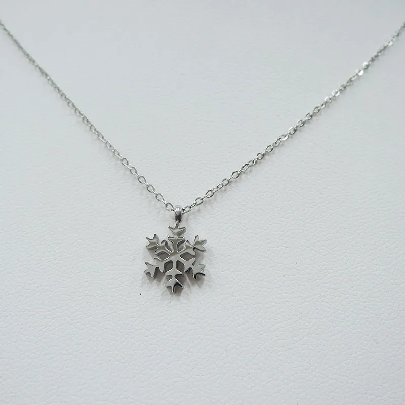 

high quality top fashion necklace ,stainless steel ,anti-allerge , snowflake design pendant necklace,silver and gold color