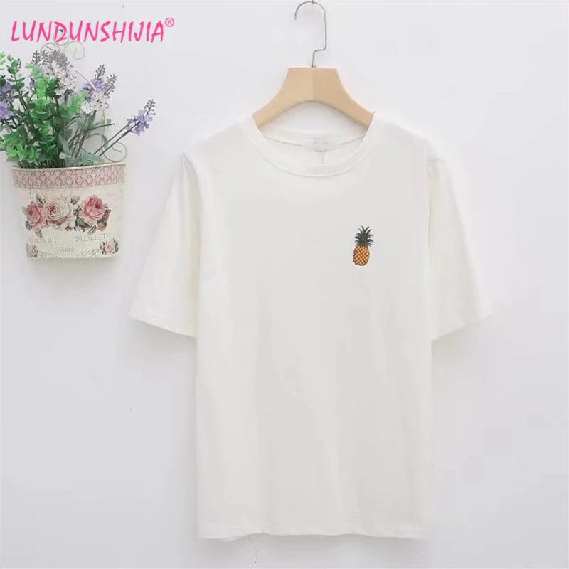 

LUNDUNSHIJIA Hot Pineapple Embroidery Tees Short Sleeve O-neck T-shirts For Women 2018 Summer Cotton Women Tops Female T-shirt