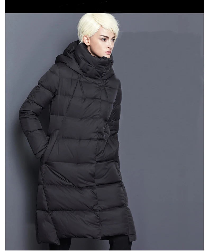 

2018 new winter warm jacket female models hooded down jacket plus fertilizer to increase high-quality white duck down
