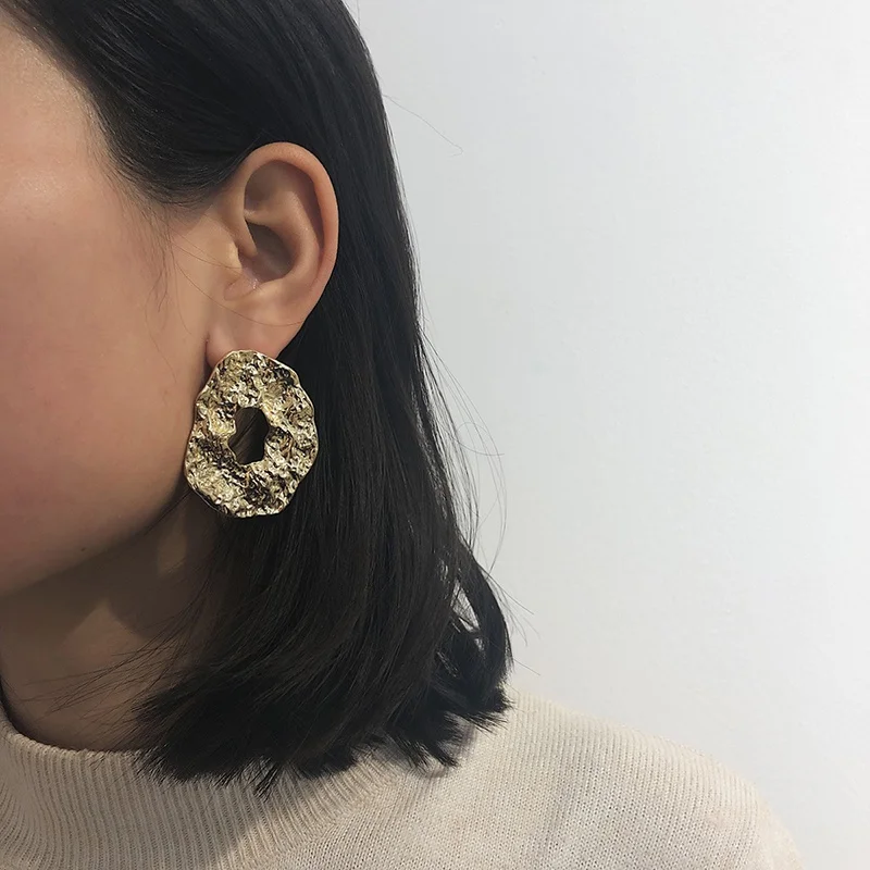 

Fashion Female Jewelry Lady Girl Wearing Earrings Women Metal Round Dangle Earrings