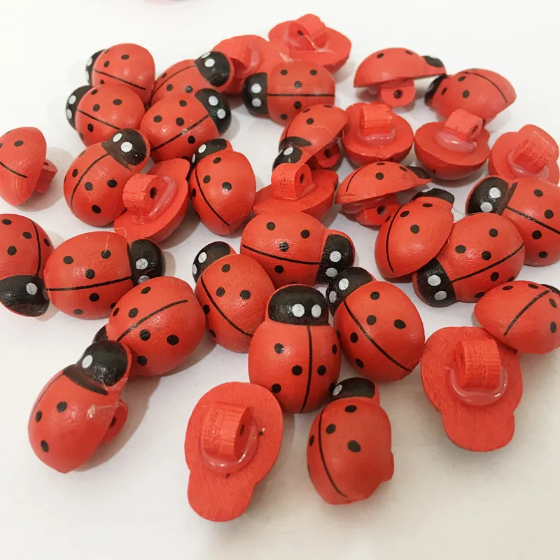 

100pcs Ladybug Shaped Buttons Plastic Mini Buttons Craft Decorations By EORTA for Scrapbooking Clothing DIY Craft
