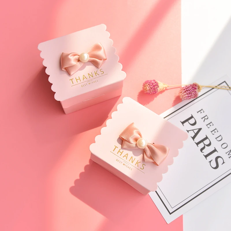 Новая европейская розовая Подарочная коробка с перьями в стиле Love, Подарочная коробка для детского дня рождения, коробочка для конфет на вечеринку, Сладкие шоколадные коробки, свадебные сувениры, украшения