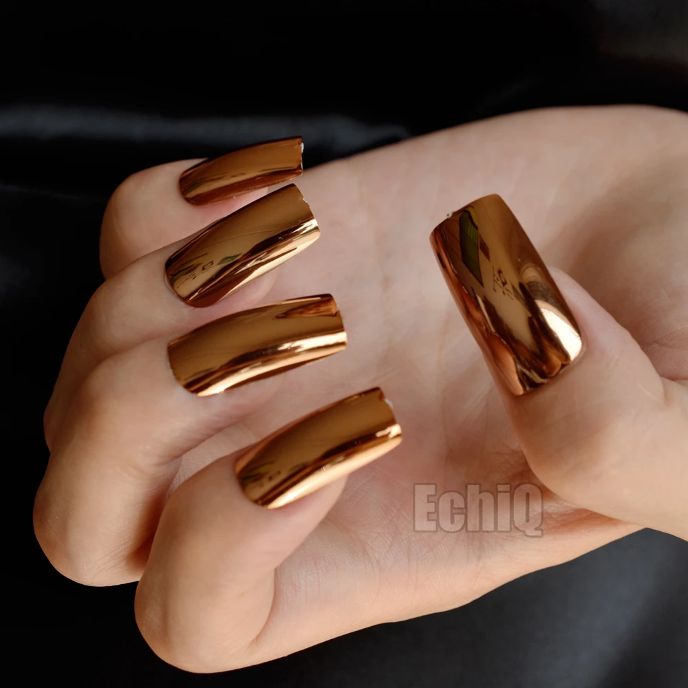 Tan and metallic gold distressed press on nail set