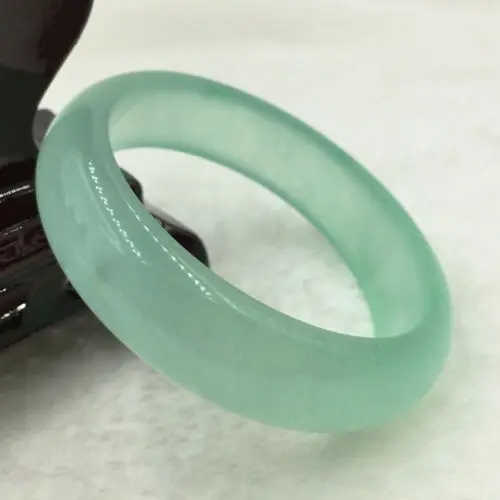 

01937 Chinese Natural Beautiful Emerald Green Nephrite Jade Bangle Bracelet