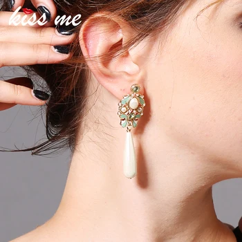 

KISS ME Women Teardrop Simulated Pearl Earrings Green Enamel Hollowed Geometric Earrings for Party Brand Jewelry