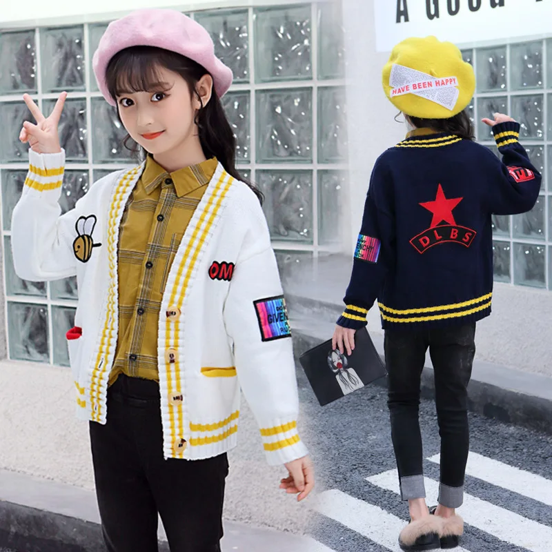 

A new Korean version of the girl's five-pointed star cartoon sweater