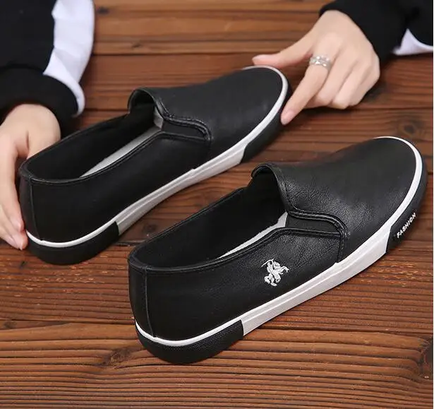 New Classic Men Slip-On Shoes Men Fashion Shoes PU Leather Casual Shoes Brand Men Sneakers Spring Men Flats Shoes