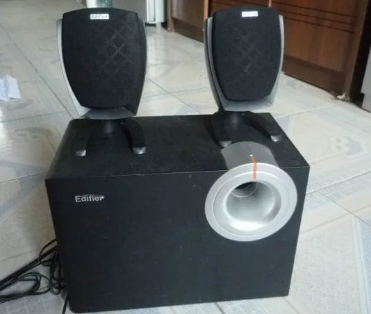 edifier r201t06