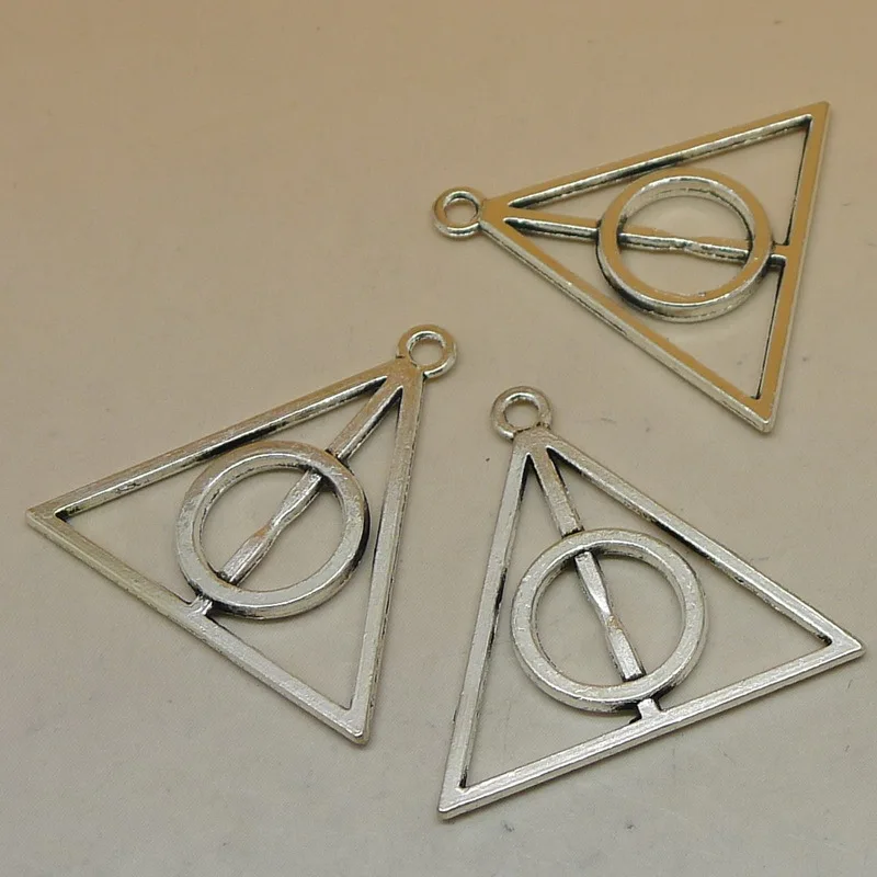 

RONGQING 50 Pcs/lot Vintage Triangle Charms Triangle Deathly Hallows A0054 Wizzar Charms DIY Findings 32x33mm