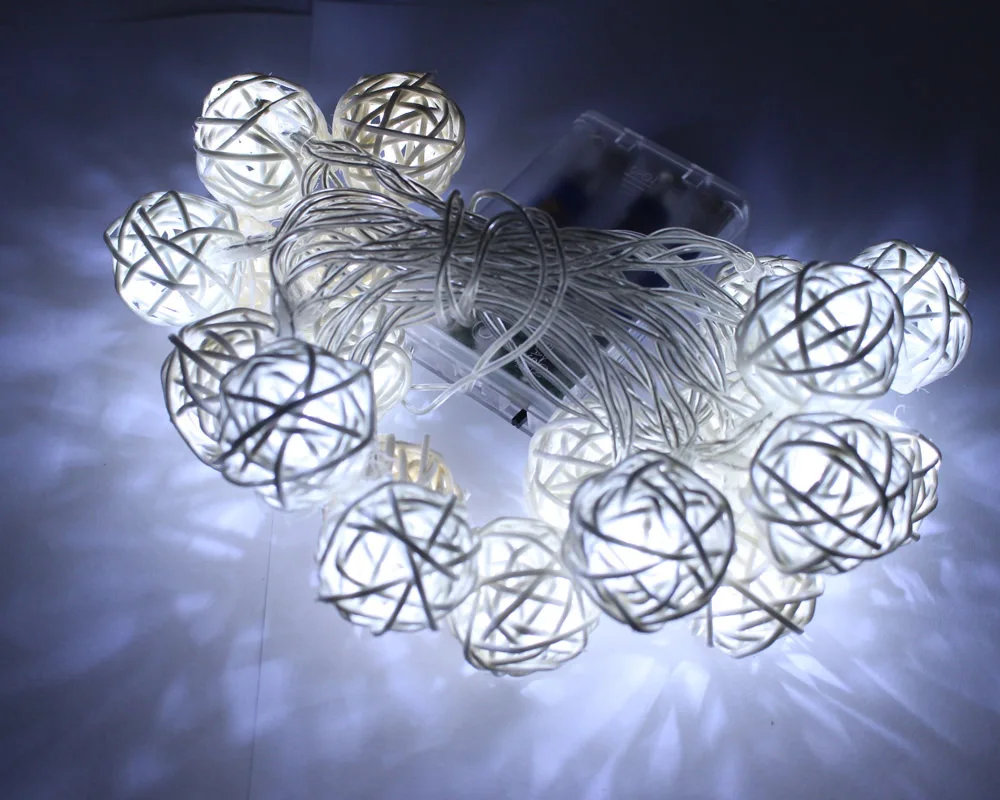 

LED Rattan Balls Garland LED Fairy String Lights Decorative Battery Operated Christmas Outdoor Patio Garland Wedding Decoration