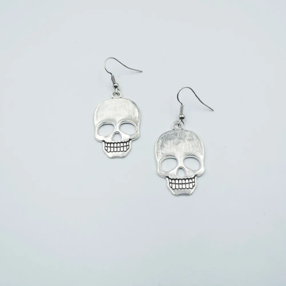 

1pair retro Handmade Simple Design punk skull Pendants Earrings Drop Earrings women style