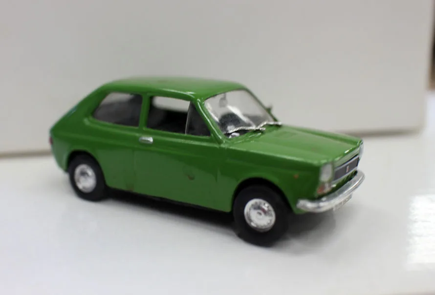 Original factory 1:43 FIAT 127P alloy toy car toys for children diecast model car Birthday gift freeshipping