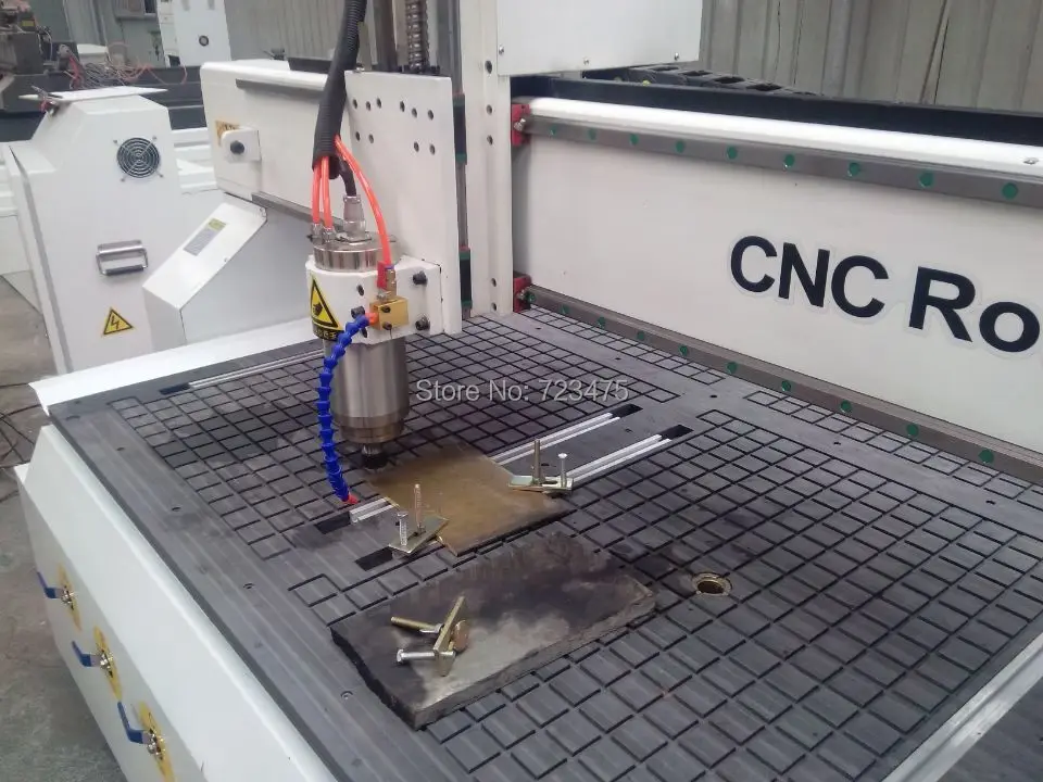 Robotec фрезерный станок с ЧПУ 1325 водяным охлаждением шпинделя 3 оси 1325/сверхмощный