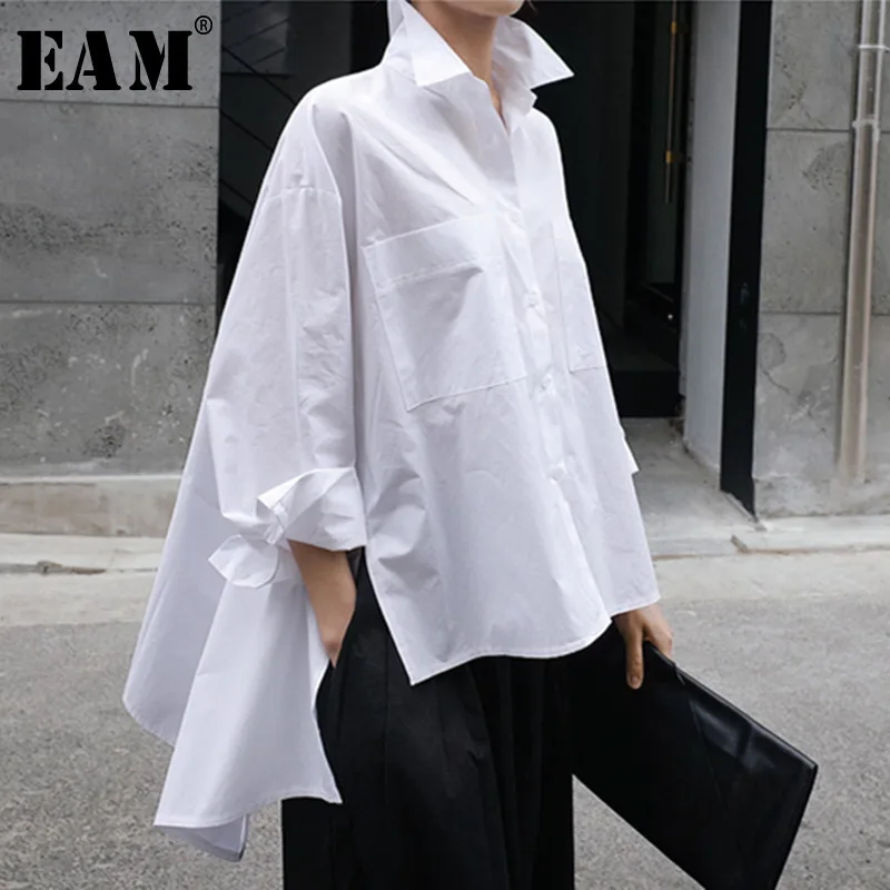  [EAM] 2020 New Autumn Winter Lapel Long Sleeve White Back Long Loose Big Size Irregular Shirt Women