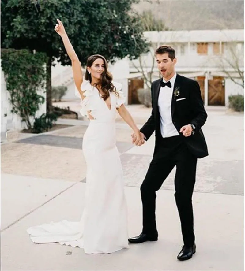 

2019 Western Country Mermaid Wedding Dresses Deep V-Neck Bohemian Summer Beach Bridal Gowns Simple vestido de festa longo