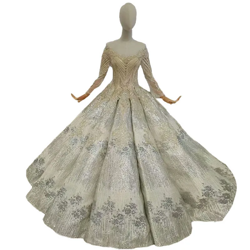 

2018 Silver Lace Squins Long Sleeves Scoop Court Train Bridal Gown Floor-length Backless Waves Ball Gown Vintage Wedding Dresses