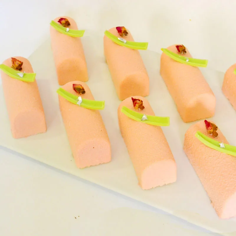 4321132992_2084762712