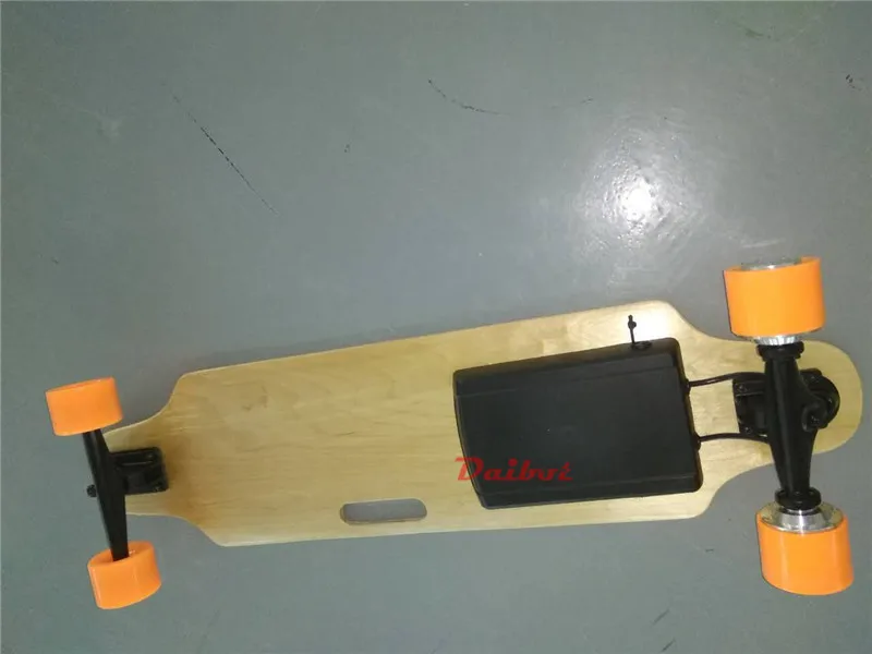 Electric skateboard 4 wheels dual hub motor longboard scooter 150W hoverboard  with Wireless Remote (8)