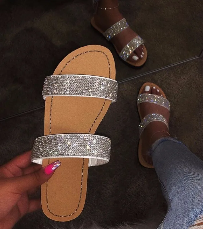 

2019 Fashion Summer Women Sandals Crystal Shiny Slip-on Cut Out Ladies Flat Sandals Outdoor Holiday Slides For Dropshipping