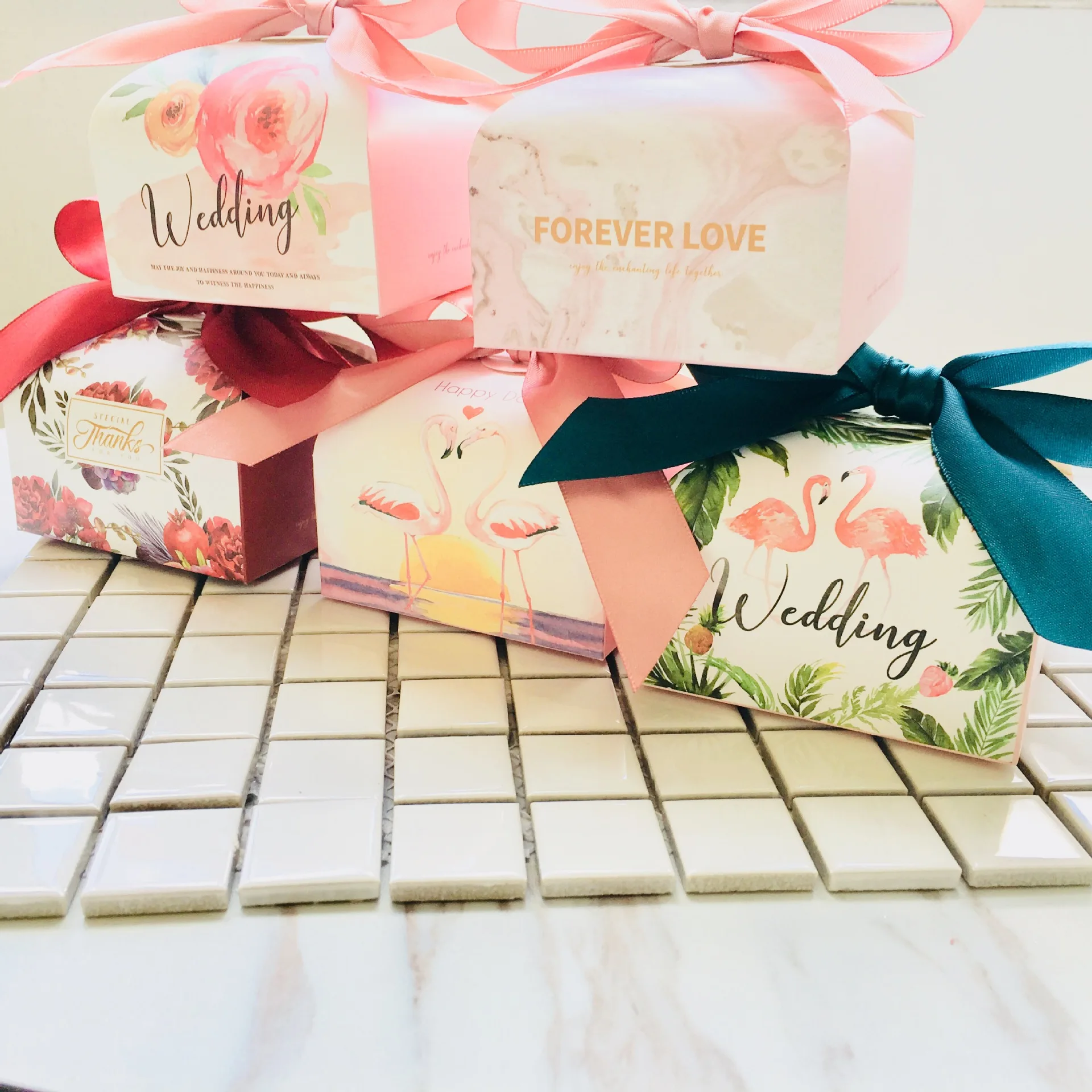 Розовый мрамор стиль Свадебные сувениры украшения подарок коробка сладостей с лентой бумажная упаковочная коробка Baby Shower принадлежности для свадебной вечеринки