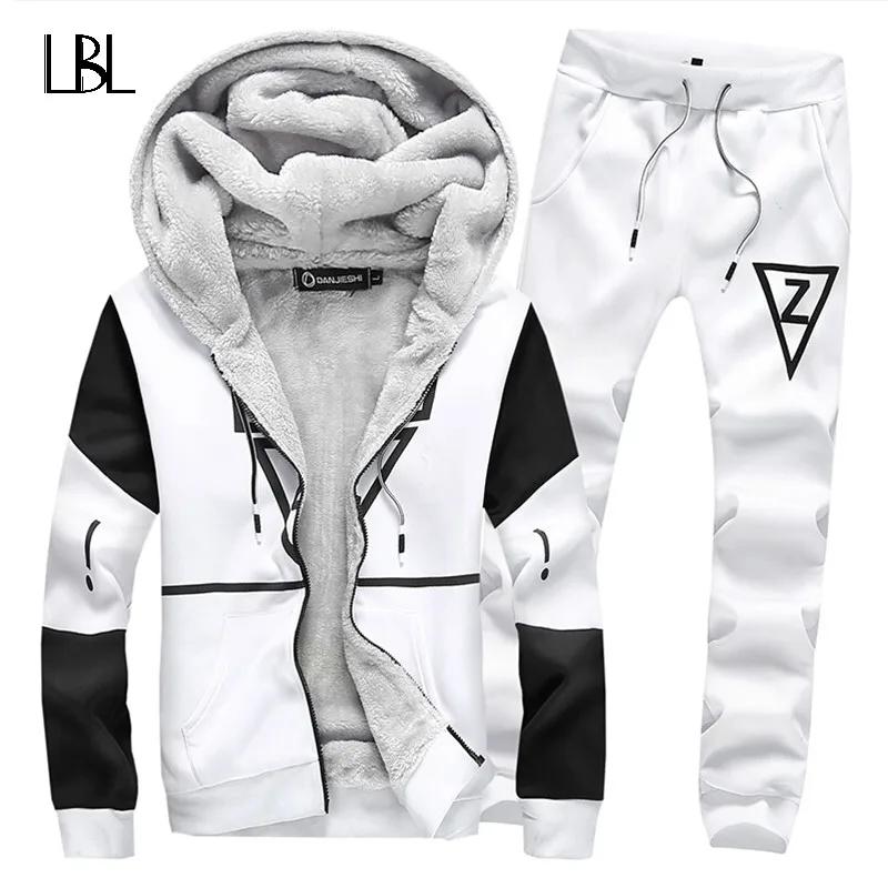 

Winter Two Pieces Sets Fleece Tracksuit Sets Male 2017 Sweatshirt+Pants Sporting Warm Suit Men Plus Size 5XL Hoodies Set