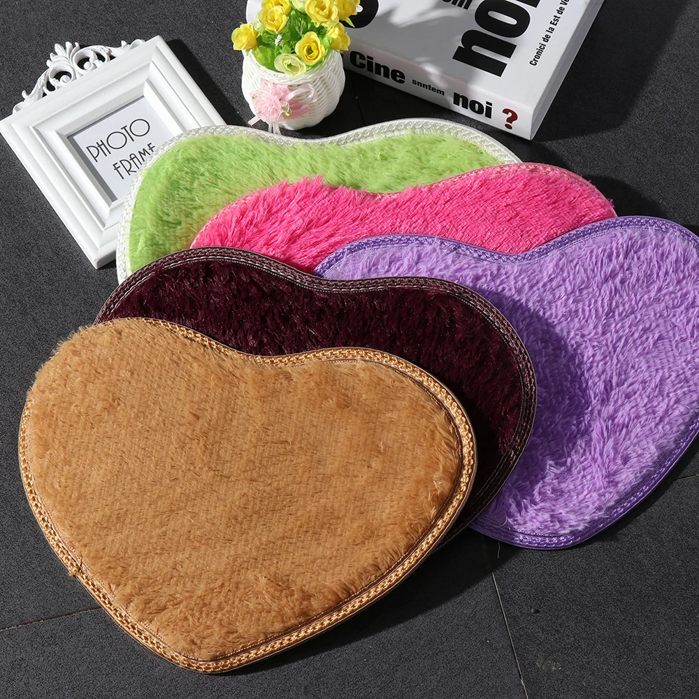 

1 Pcs Fashion Soft Heart Shape Faux Sheepskin Rug Mat Carpet Pad Anti-Slip Chair Sofa Cover For Bedroom Home Decoration