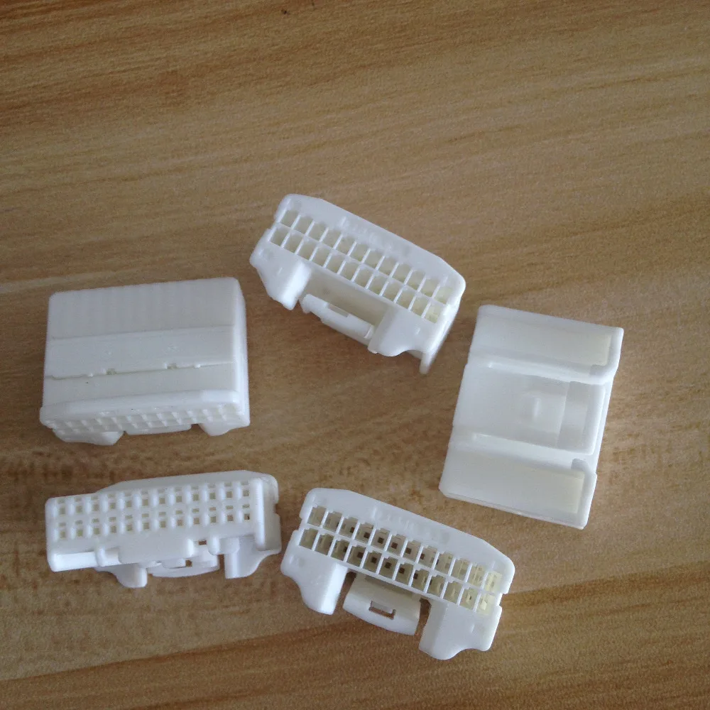 

30pcs/lot 24p CD AUX USB plug connectors ECU car connector socket with all pins 24pin