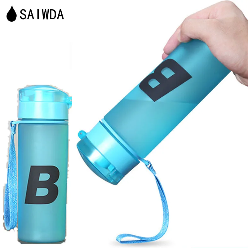 

SAIWDA 500ML Blue Red Yellow White New Cartoon Plastic Outdoor Sports Bike Plastic Straw Water Bottle Portable Scrub Bottle